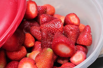 how to freeze strawberries